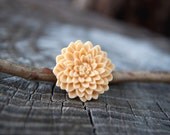 20 PERCENT OFF SALE Pale Yellow Crysanthemum Flower Ring, Bridesmaid Gifts Maid of Honor Gifts Rustic Wedding - Butter