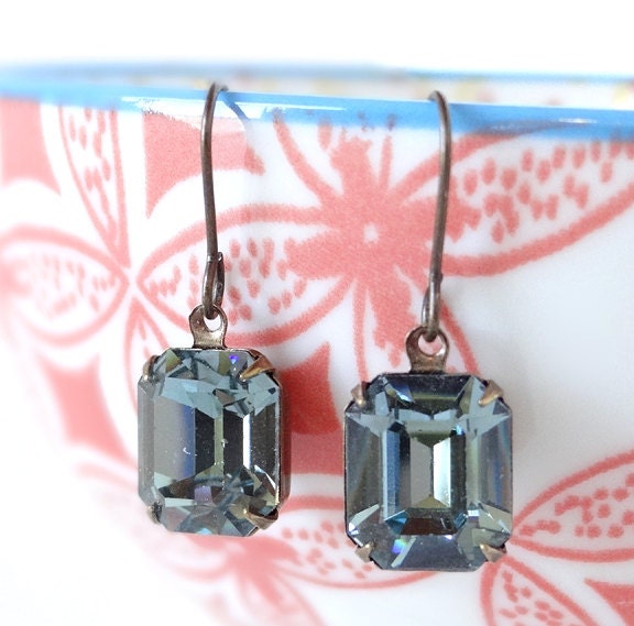 Vintage Swarovski Indian Sapphire Blue Rhinestone Earrings Retro Bridal Bridesmaid