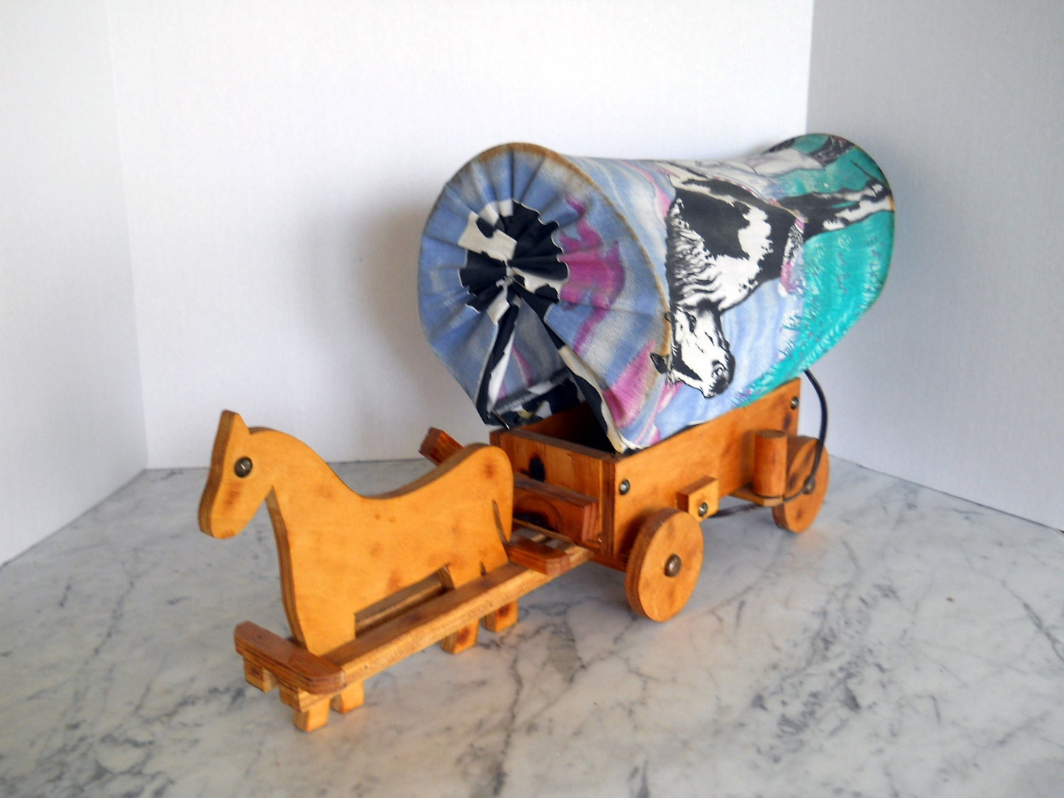 Rare Folk Art Lamp // Vintage Covered Wagon