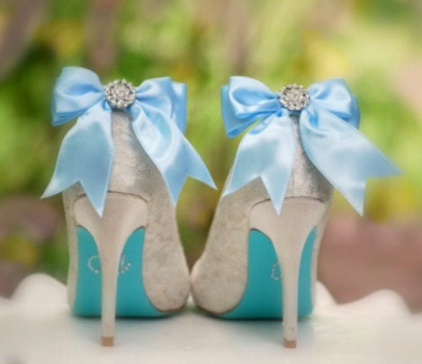 Sparkly Blue / White Bow Shoe Clips. Shiny Rhinestones. Fashionista Night Out Couture, Satin Ribbon More Colors: Sage Pink Red Black