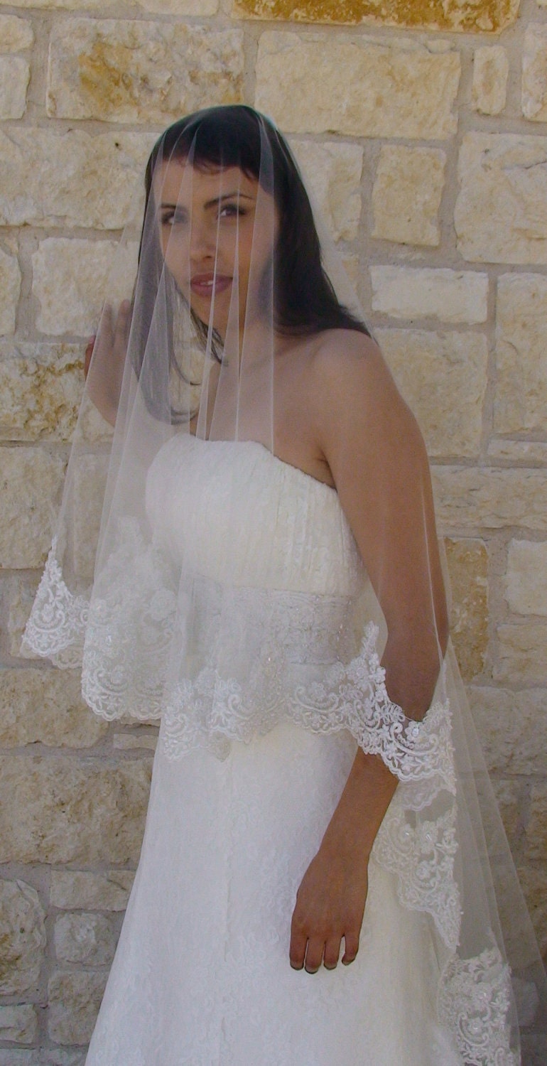 Lace Bridal Veil, Drop style veil, face blusher , CATHEDRAL LENGHT 132", in Ivory White or Champagne