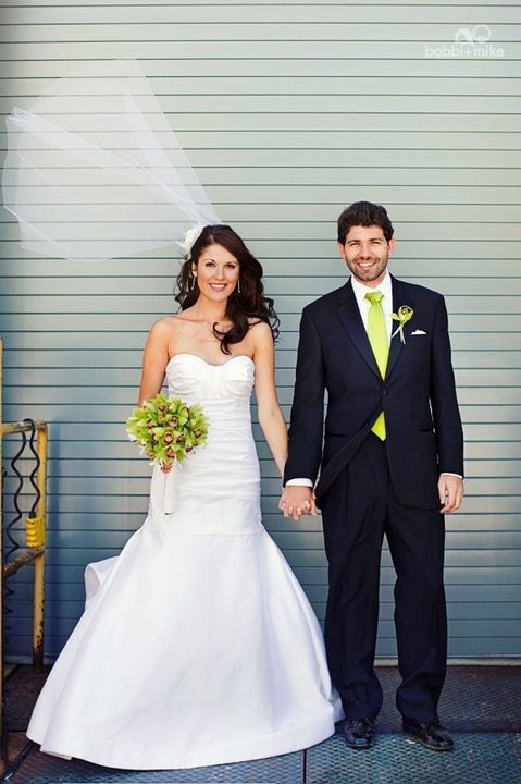 Emma 30 Inch Drop Raw Cut Veil