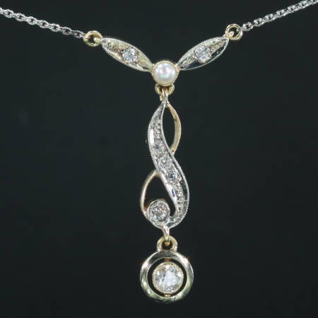 Elegant diamond and pearl pendant 1930s Fashion Great Gatsby Style