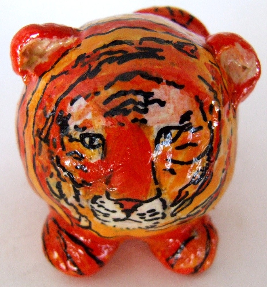 Tiger Tigre Team Mascot Chinese New Year Figurine sculpture