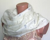 Nuno Felted Scarf Stole Shawl Wrap White Ivory light Grey Wedding Fashion Fall Autumn Winter