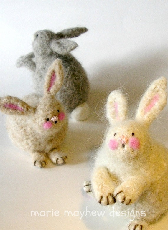 PATTERN-BOOKLET. A Knit & Felt Wool Bunnies Pattern