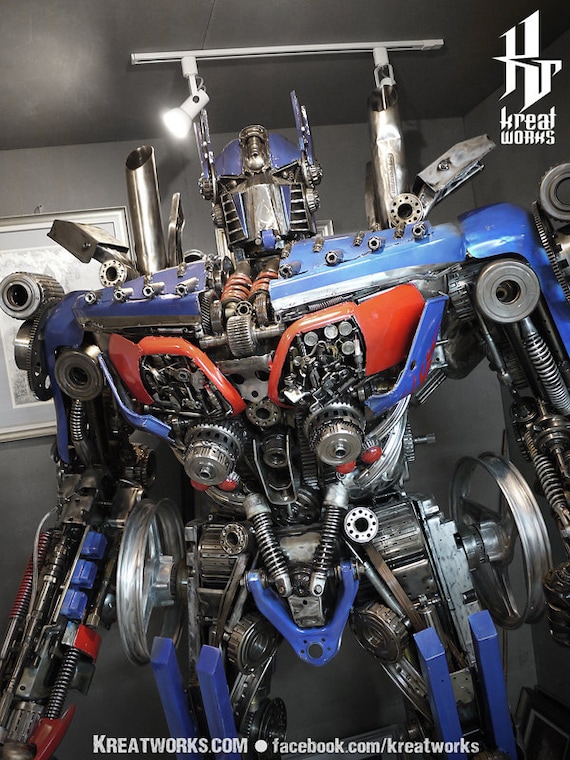 Dieselpunk Recycled Metal Giant Robot (made-to-order)