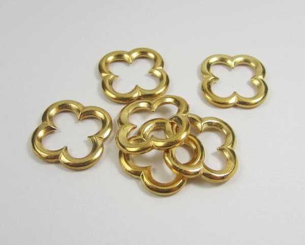 20 Tierracast Gold Quatrefoil Links