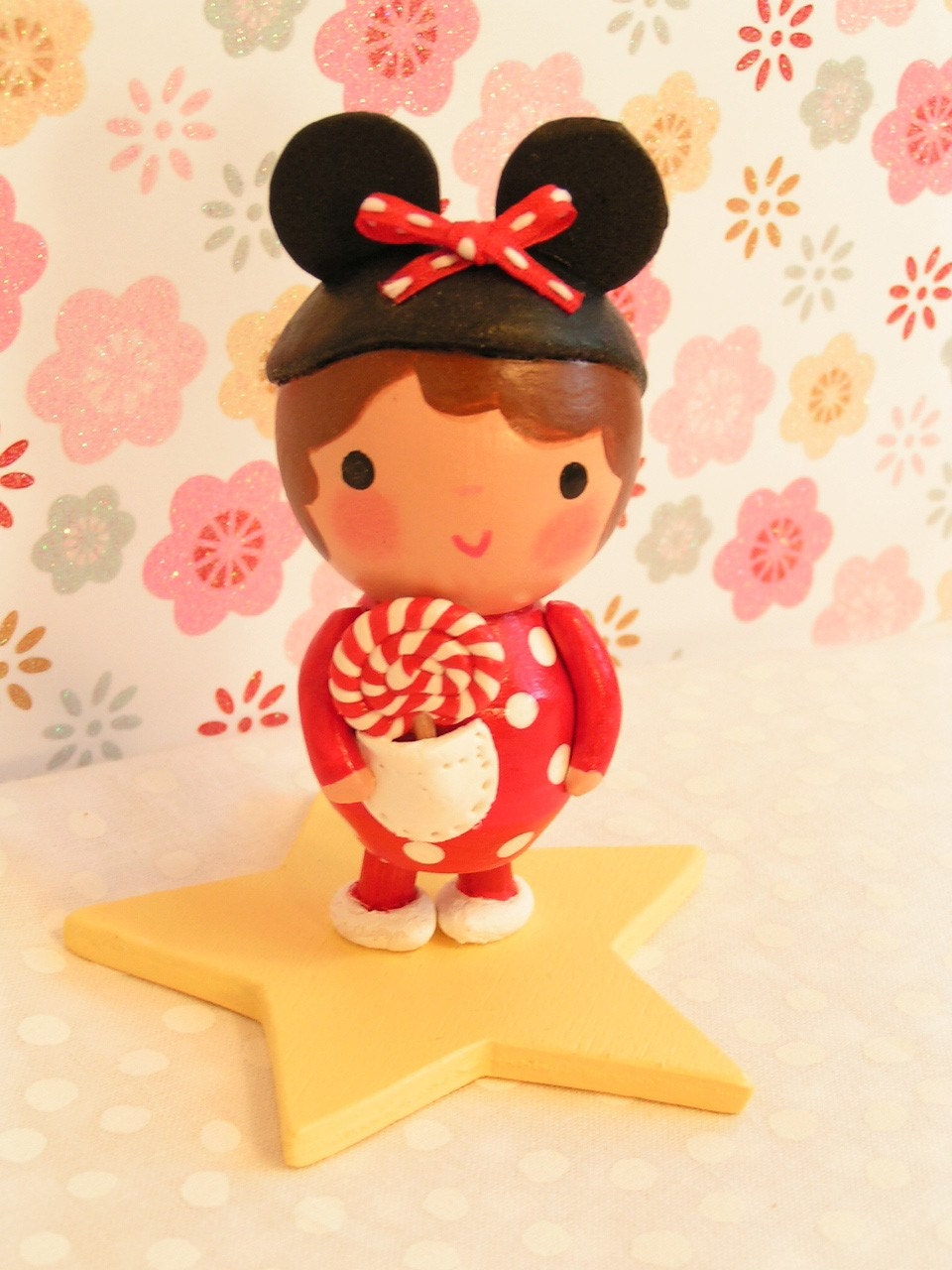 Ready to Ship- Minnie Mouse cake topper