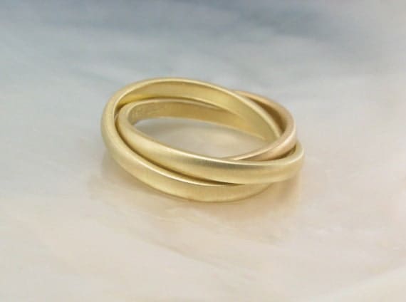 handmade 18k gold rolling ring / Trinity ring / Russian wedding ring