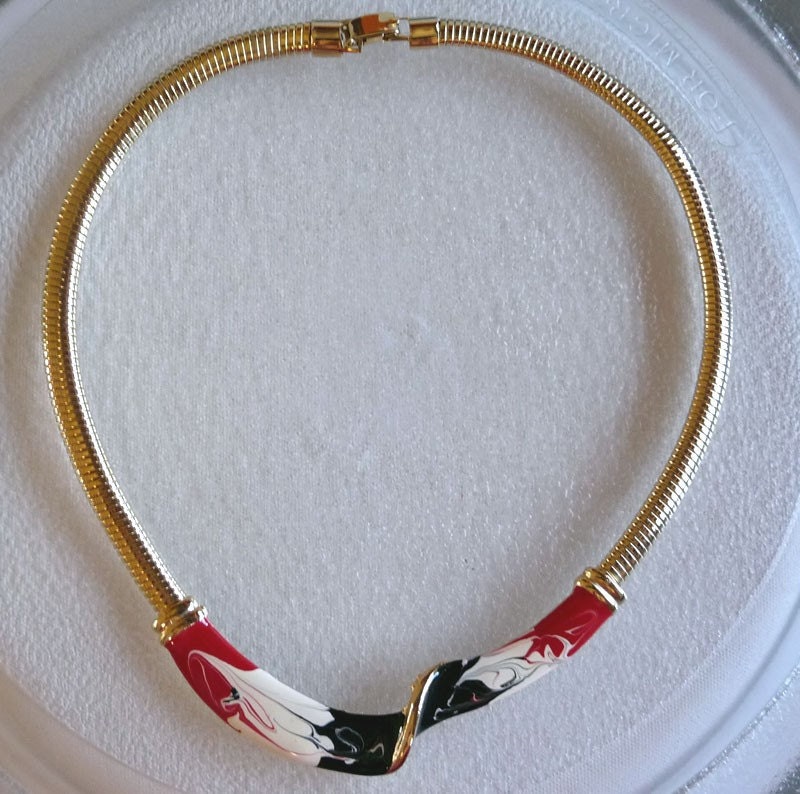 Fun Red Black and White Modernist Abstract Enamel Art Choker Necklace
