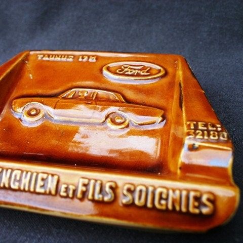 Gift for Ford Taunus lovers. Old advertising ashtray.
