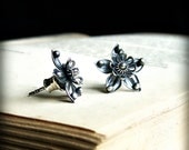 Flower stud earring, sterling silver flower earrings, flower earring stud, oxidized earrings, post earring, sterling silver earrings