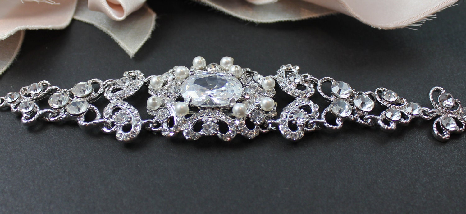 Crystal Bridal Cuff, Bridal Bracelet, Wedding Cuff, Style Wedding Jewelry, Bridal Jewelry, Bridesmaid Bracelet. TYRA
