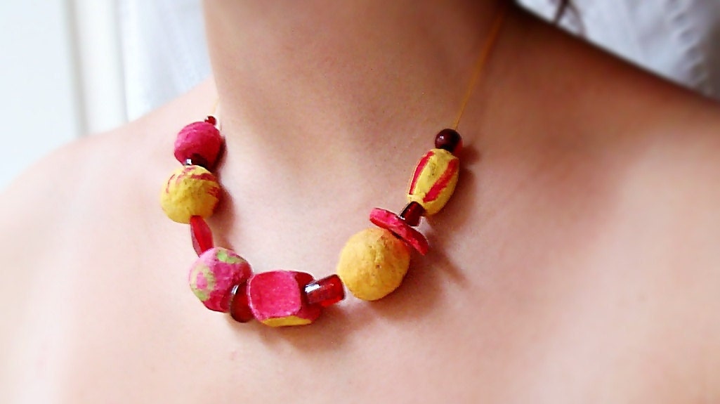 ON SALE-50% off-Red-Yellow Pulp Necklace- Ready to ship - zdrop