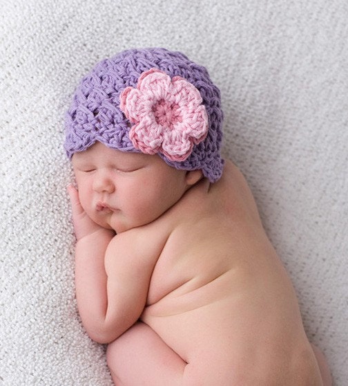 Baby Girl Hat, 0 to 3 Months Girl Hat, Baby Girl Flapper Beanie, Lavender with Rose and Pink flower. Newborn Photo Props. Baby Shower Gift.