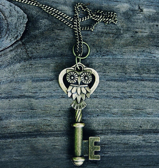 Vintage Owl Key Necklace - Bronze -