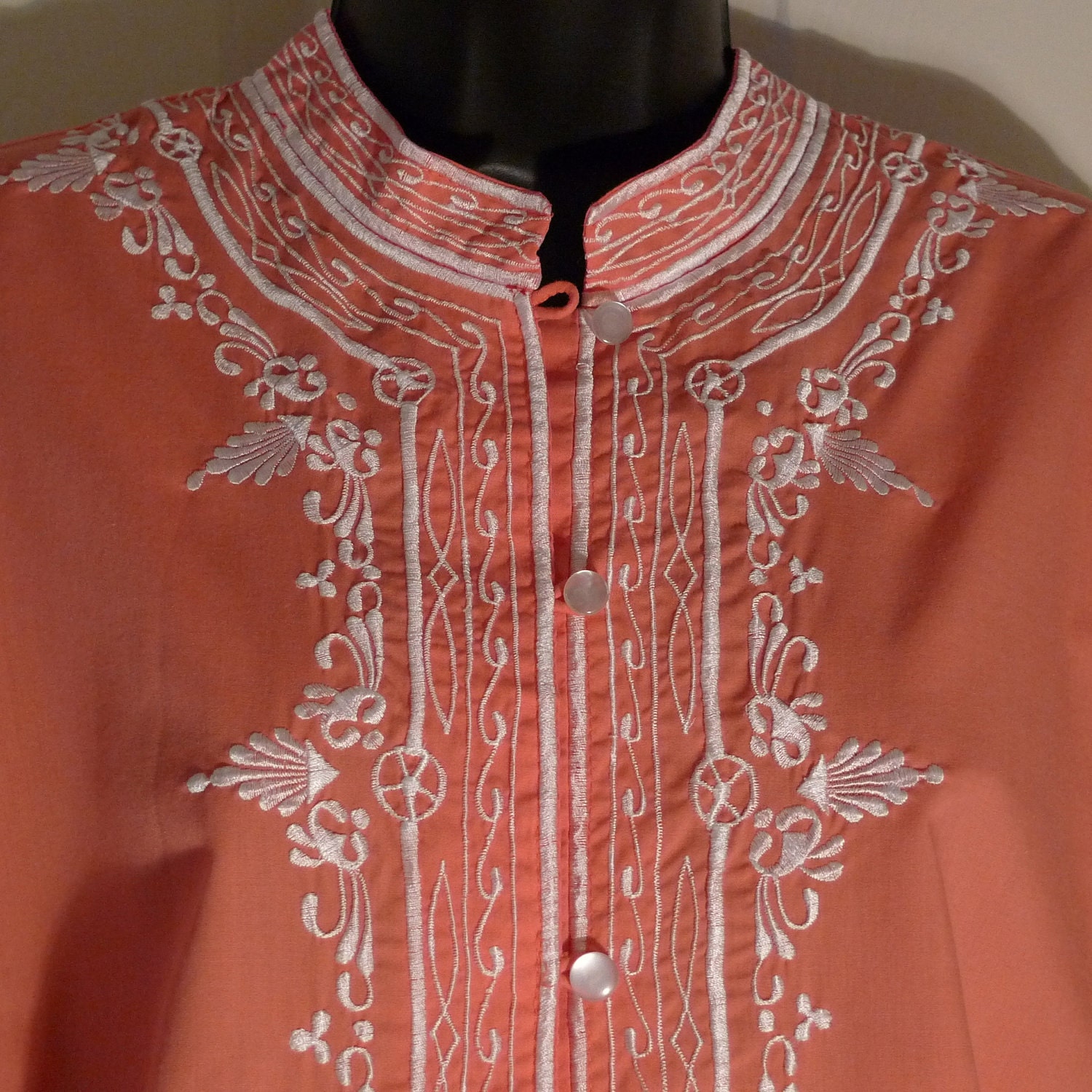 Caftan Blouse Ladies Tunic vintage Smock Asian Hawaii Tiki Phillipines Embroidered Salmon Pink Orange Nehru Collar FREE shipping