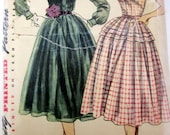 Vintage 1950s Simplicity 3848 Women's One-Piece Dress Pattern