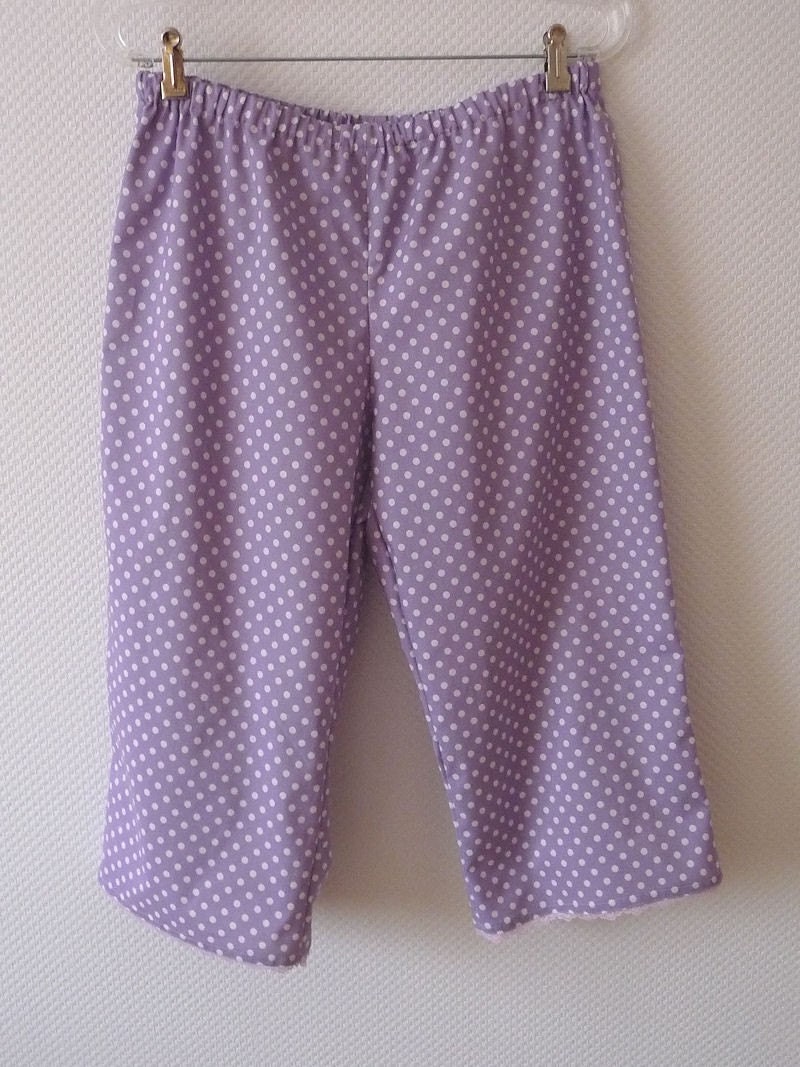Organic cotton capri pants. Cropped pants. Large. Lavender polka dots