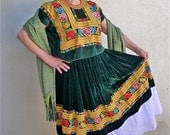 RESERVE Collectors Vintage Tehuana Outfit Embroidered Green Velvet - Frida Style Huipil