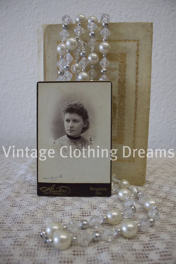 Gilded Victorian Photograph Cabinet Card with Gold Edges of Edwardian lady in the late 1800's by Winter Photo Company in Eugene Oregon 10-2