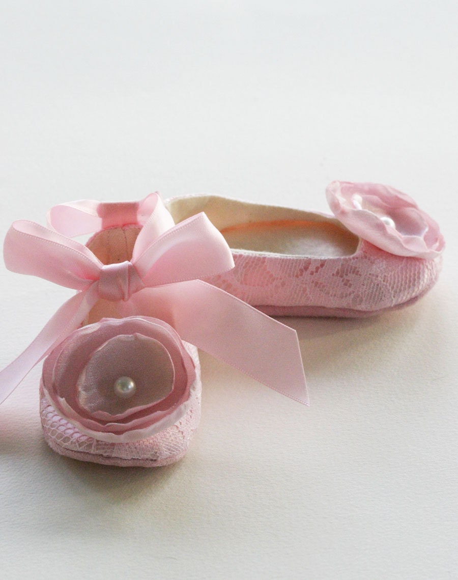Ballet Slipper 14 colors avail - Pastel Baby Shoes - Green, Pink, Turquoise & Yellow Lace and Satin - Toddler Sizes too - Baby Souls