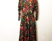 Dress Sale / 80s Floral Dress / 1980 Long Sleeve Flower Print Dress