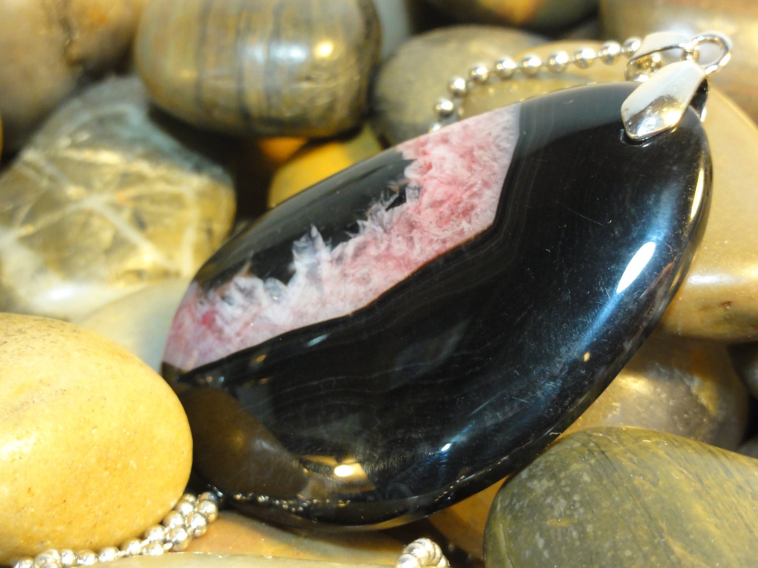 NECKLACE - Geode Druzy Agate Pink Black Gemstone Pendant Jewelry Necklace - Free Shipping