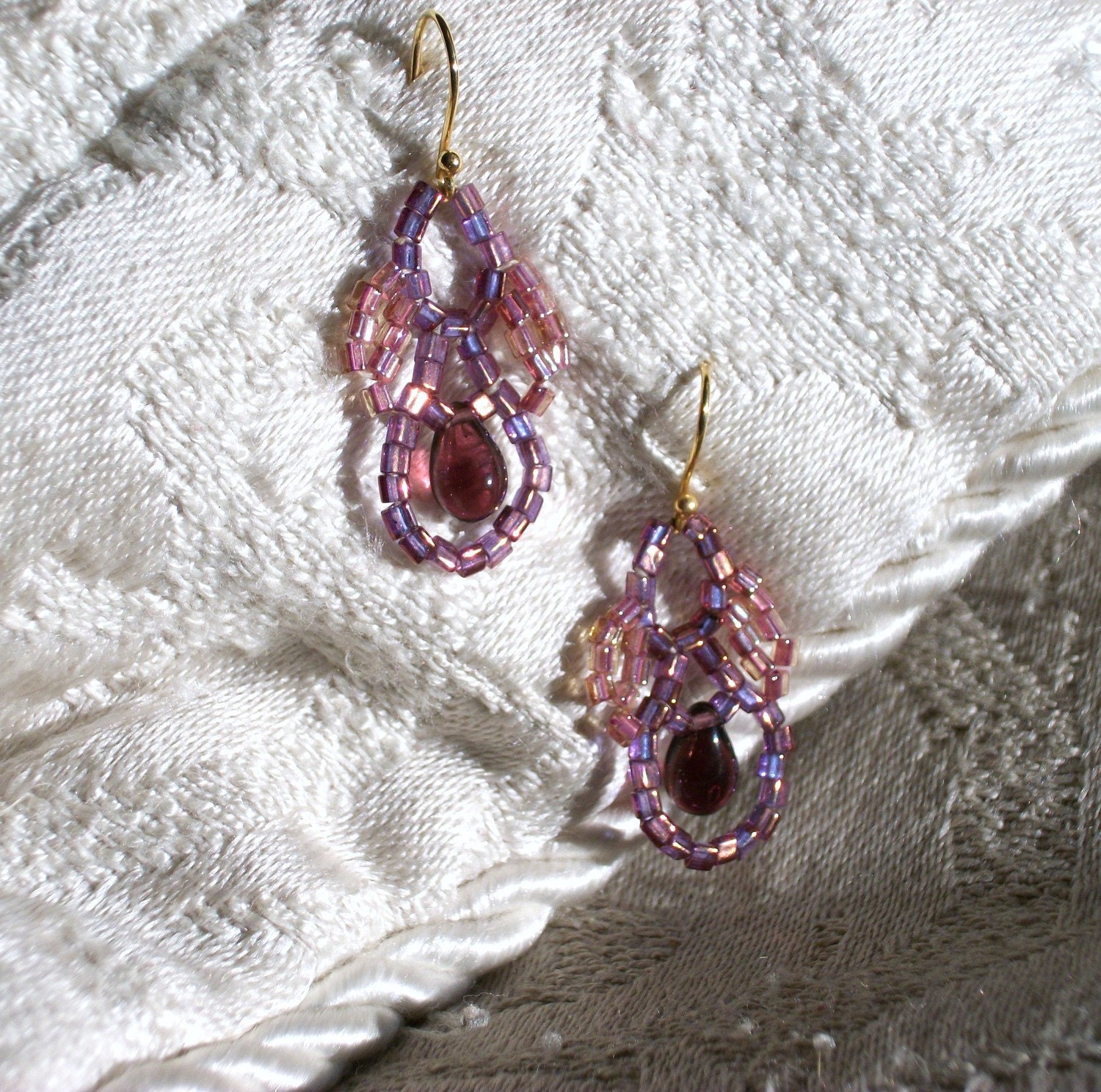 Lacy Dangle Earrings - Beadwoven in Purple/Pink - Gold-Plated French Hooks
