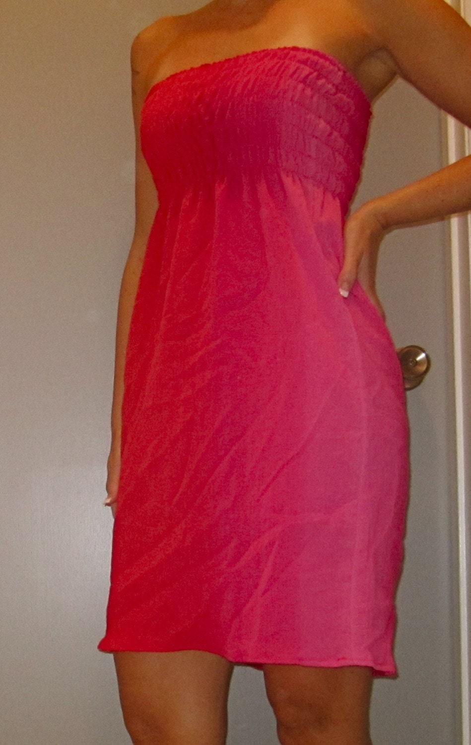 red/pink gauze strapless dress