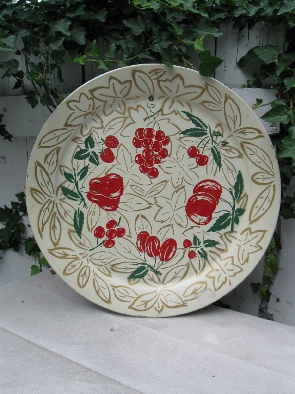 Vintage 19 Inch Large Stencil Fruit Serving Tray  Red Gold Green White Metal Platter Party Holiday Muti-Seasonal