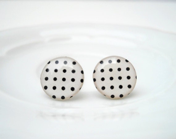 Polka dots Ear Stud Earrings, Black and White, Gift Bridesmaids (E10)