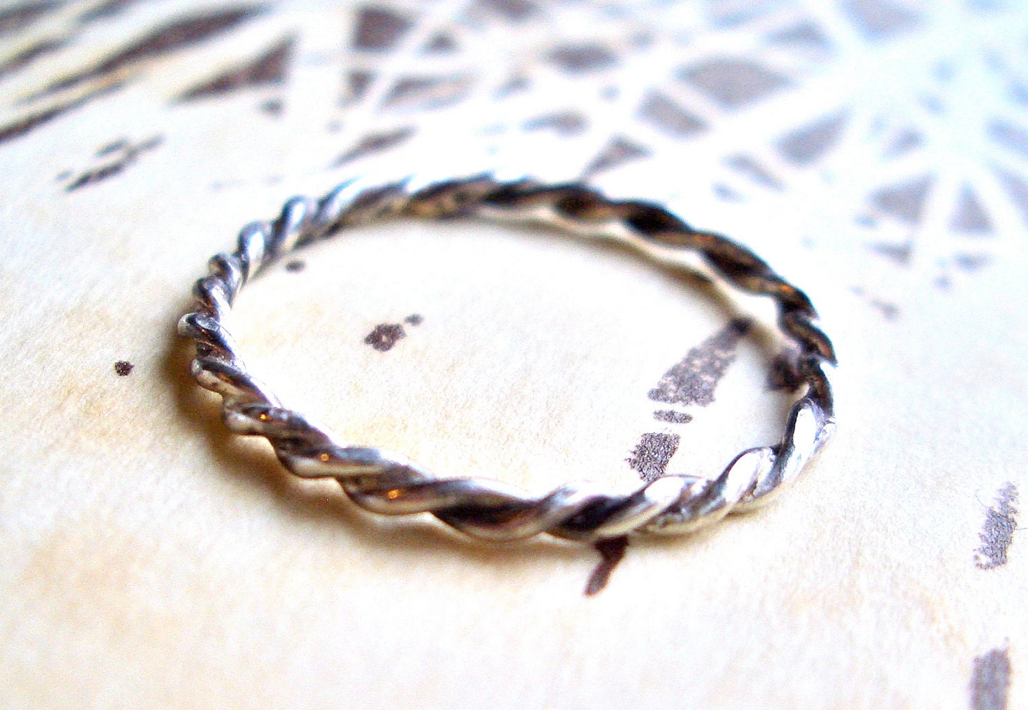 Simple Twist Ring