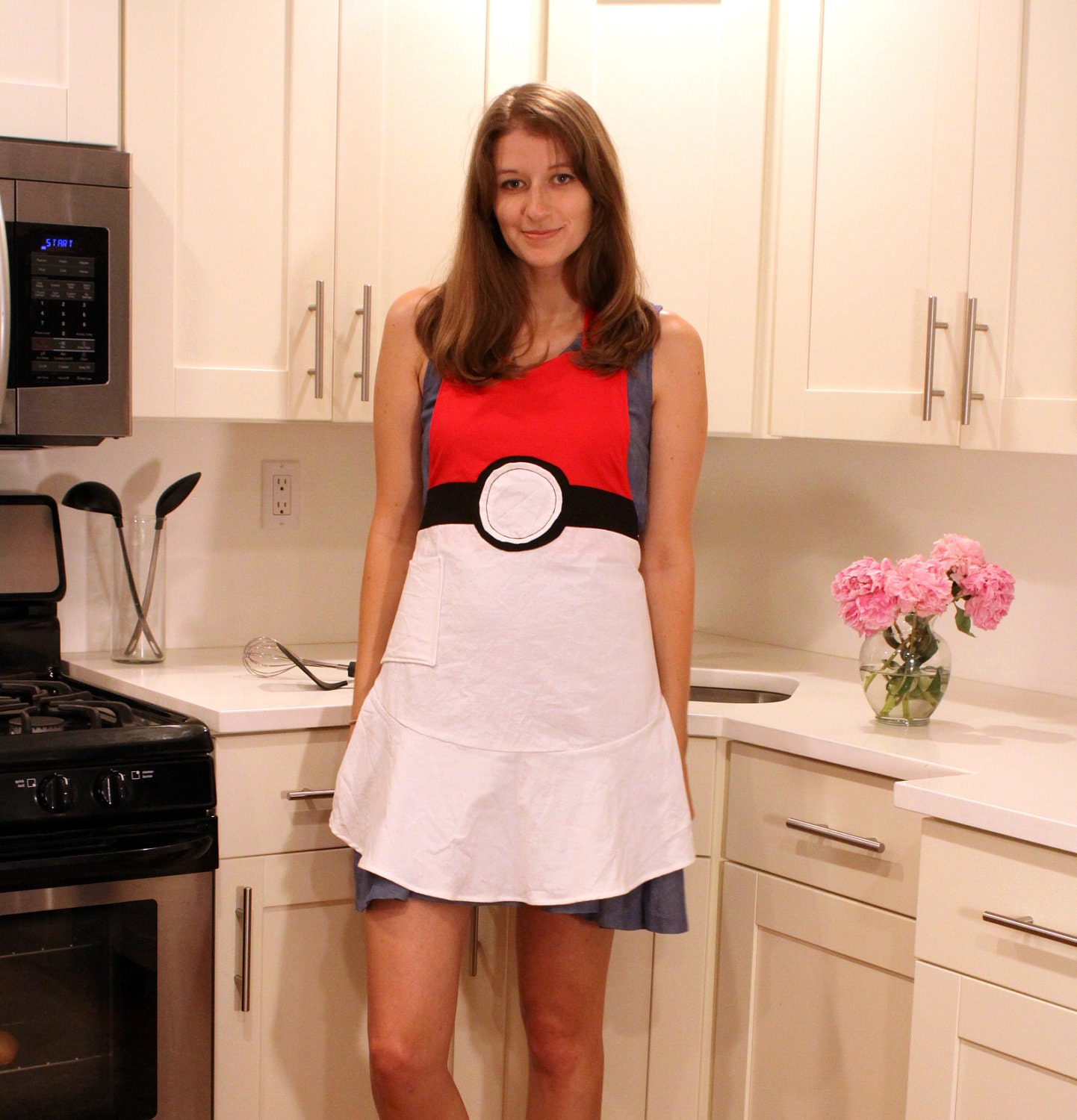 pokéball apron -- women's full apron