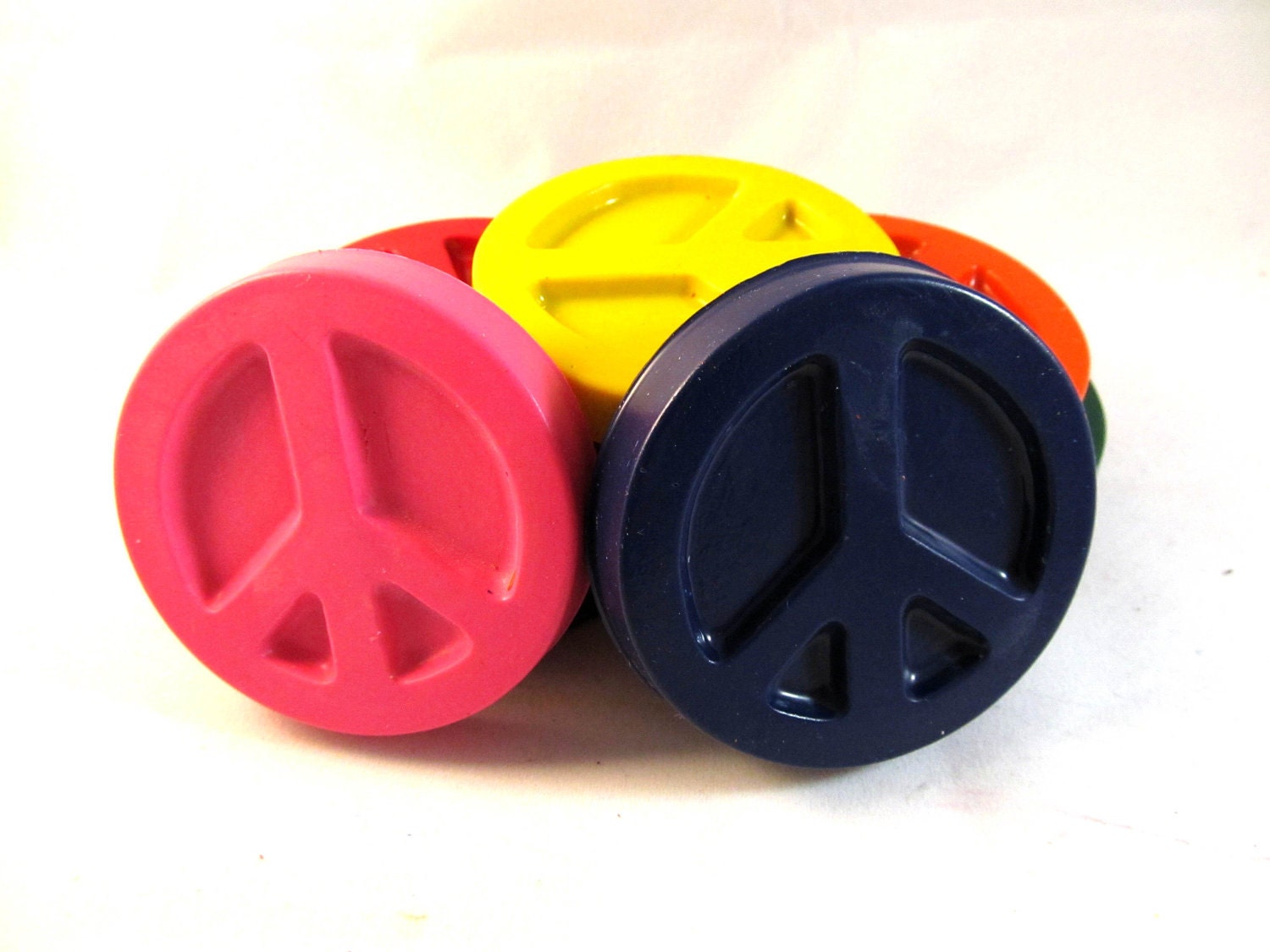 Jumbo Peace Sign Crayons - Set of 9 - CrayonMavens