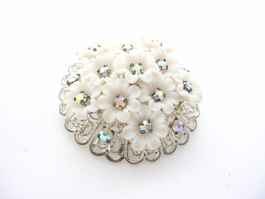 White Flower and Filigree Brooch - Made in Germany - Vintage 1940s Metal Filigree, Plastic Flowers and Vintage Rhinestones - wlv t