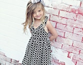 Handmade Headband in Black and White Chevron Print Fabric