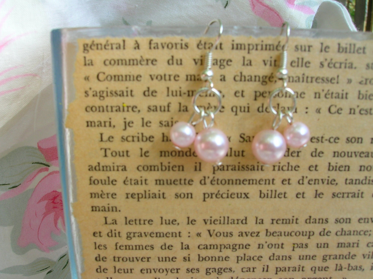 simple sweet cotton candy pink pearl handmade earrings drops glass wedding pearls baby pink bridesmaid jewelry