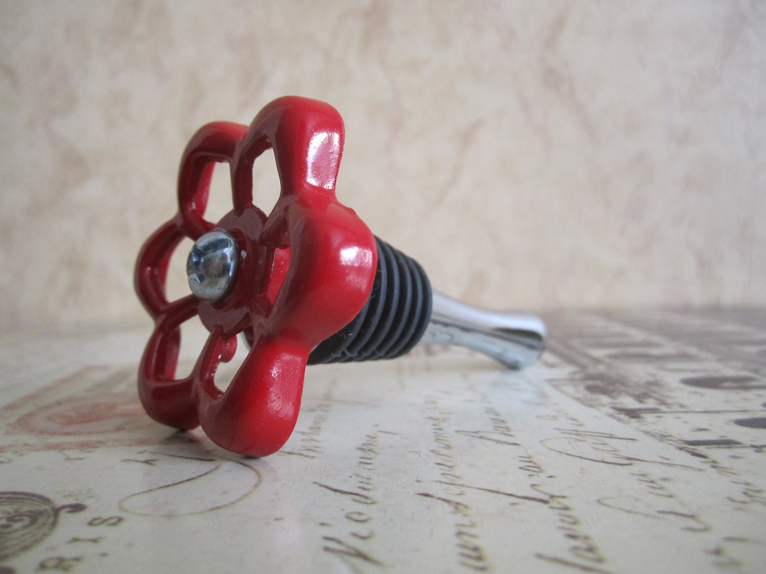 Wine Bottle Stopper - Red Valve Handle Wine Stopper