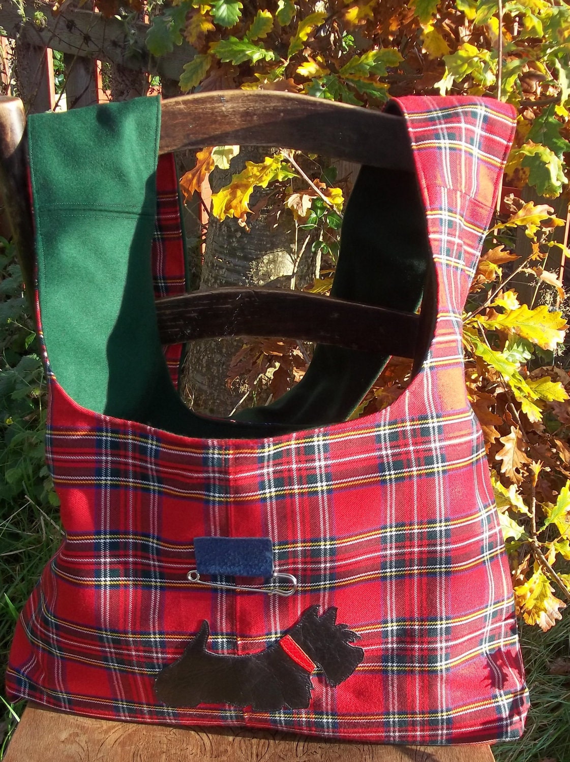 HAND BAG Purse 100% Wool Tartan with a Leather Scotty Dog