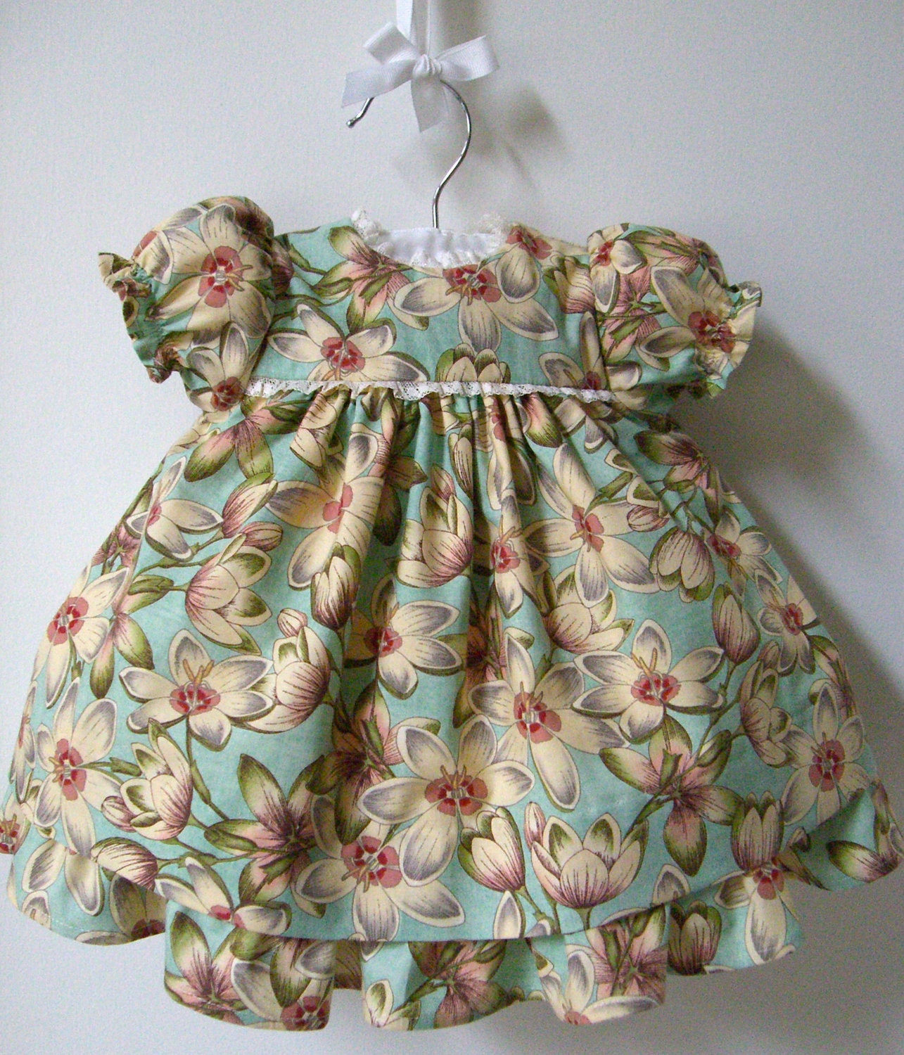 Beautiful Baby Girl Dress (9-12 month) and Ruffled Diaper Cover