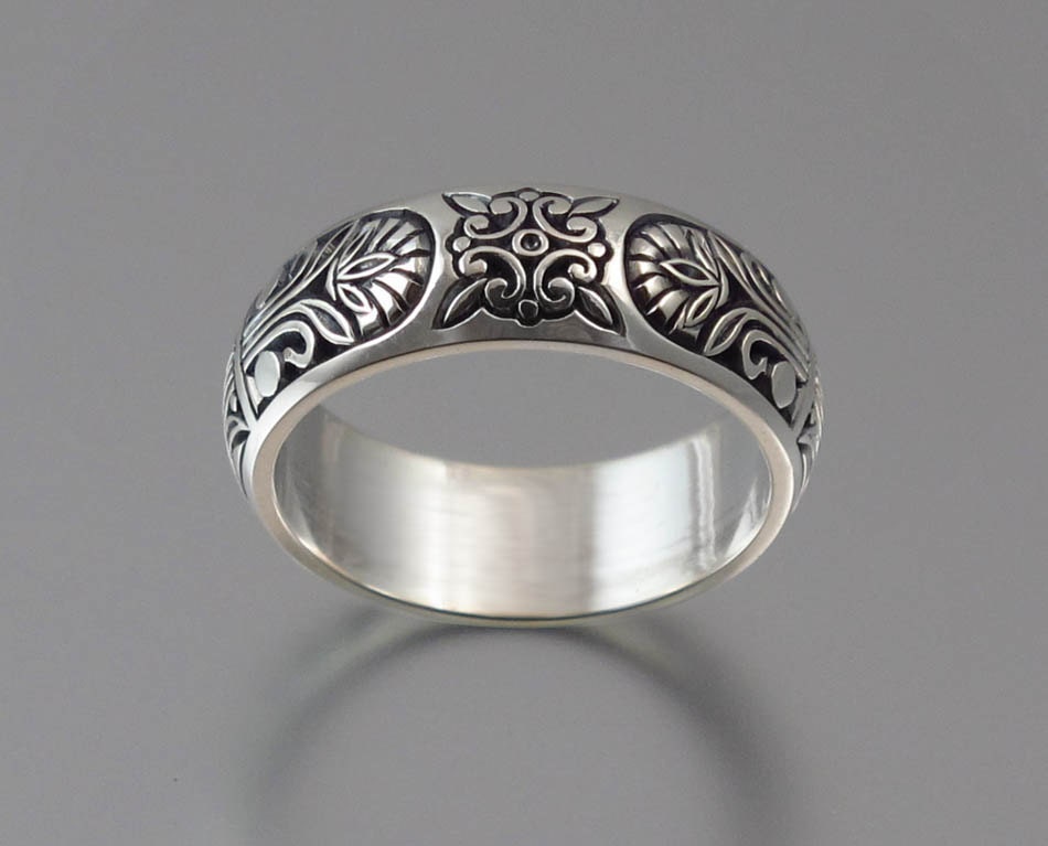 ALEXANDER 14K white gold mens wedding band