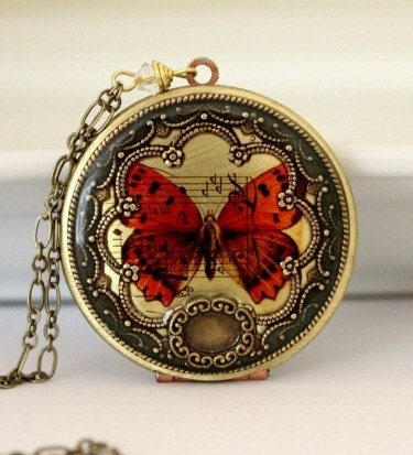 Women's Wedding Locket, Butterfly, Resin Filigree Necklace, Bridal Jewelry, Personalized Letter Locket, Wedding Jewelry