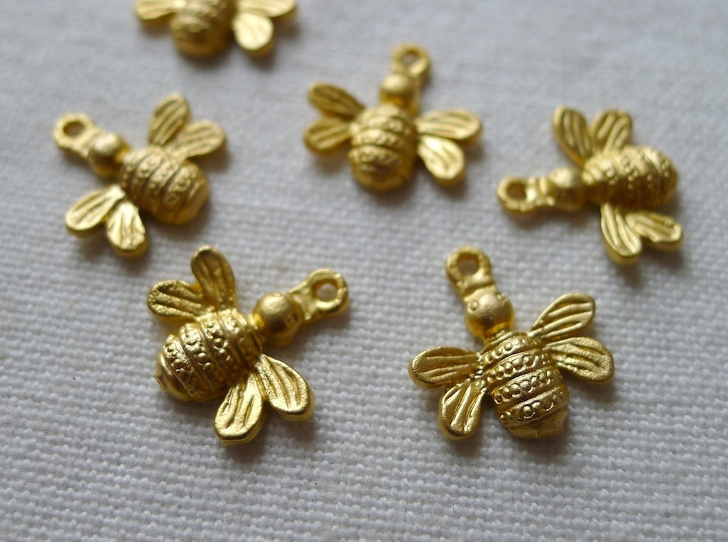 6 Busy Bee Charms, Gold Plated