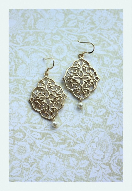 Gold Plated Oriental Gypsy Art Deco Filigree Chandelier Pearl Earrings. Maid of Honor. Bridesmaid Gifts. Boho Summer Wedding. Kite Shield