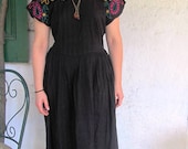 Oscar de La Renta for Swirl Embroidered Summer Black Cotton Dress 80s