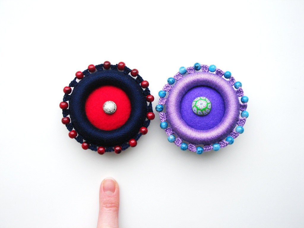 Crochet Felt Brooch with Crochet Petals, Red Blue Silver