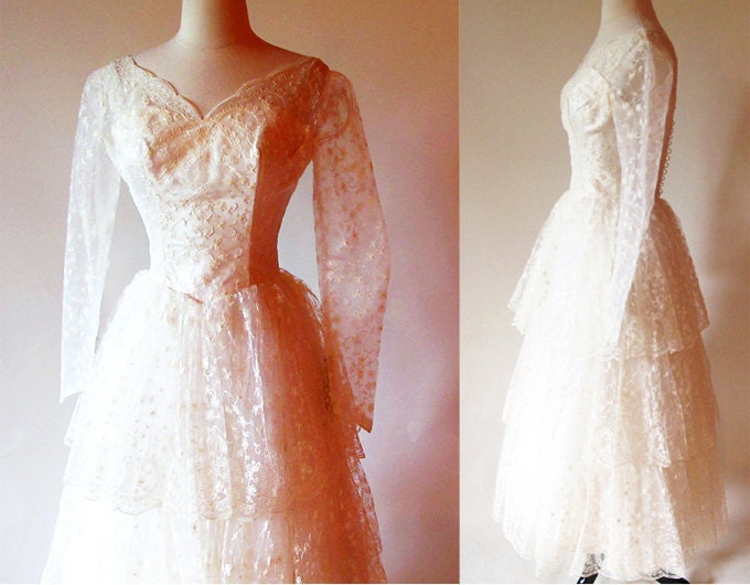 50s  Bridal Gown / 1950s Lace Wedding Dress / 1950 Wedding Lace Tea Length Gown / Bridal Fashions