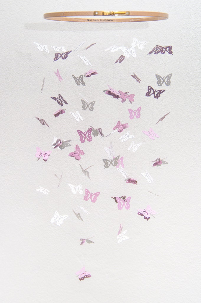 Butterfly mobile wisteria & pink - 3D effect - Made to order
